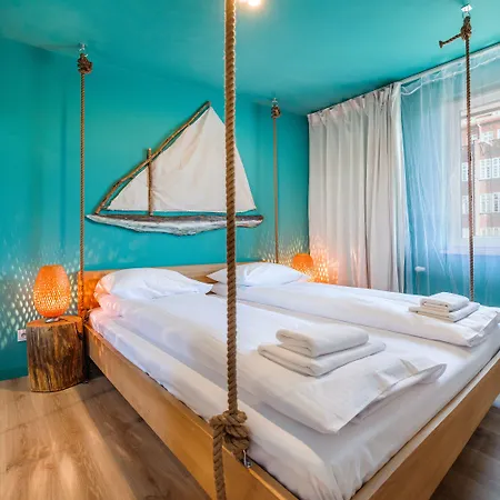 Aura 40, Sun & Snow * 格但斯克